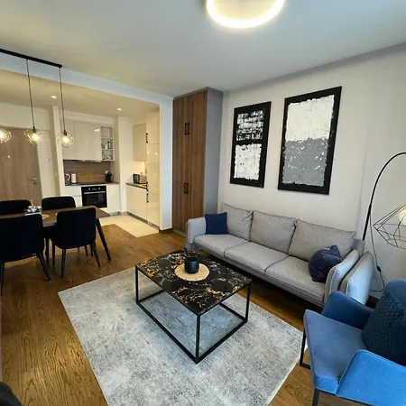 The Gates 2001 Apartment